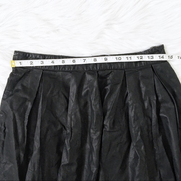 forever 21 exclusive faux leather skirt - Picture 2 of 4